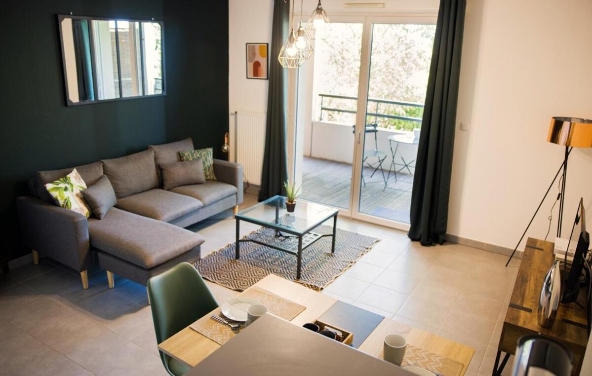 Le Jardin Sequoia ~ Climatisation ~ Parking Apartment ลูนิอง ภายนอก รูปภาพ