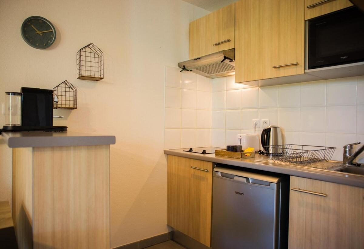 Le Jardin Sequoia ~ Climatisation ~ Parking Apartment ลูนิอง ภายนอก รูปภาพ